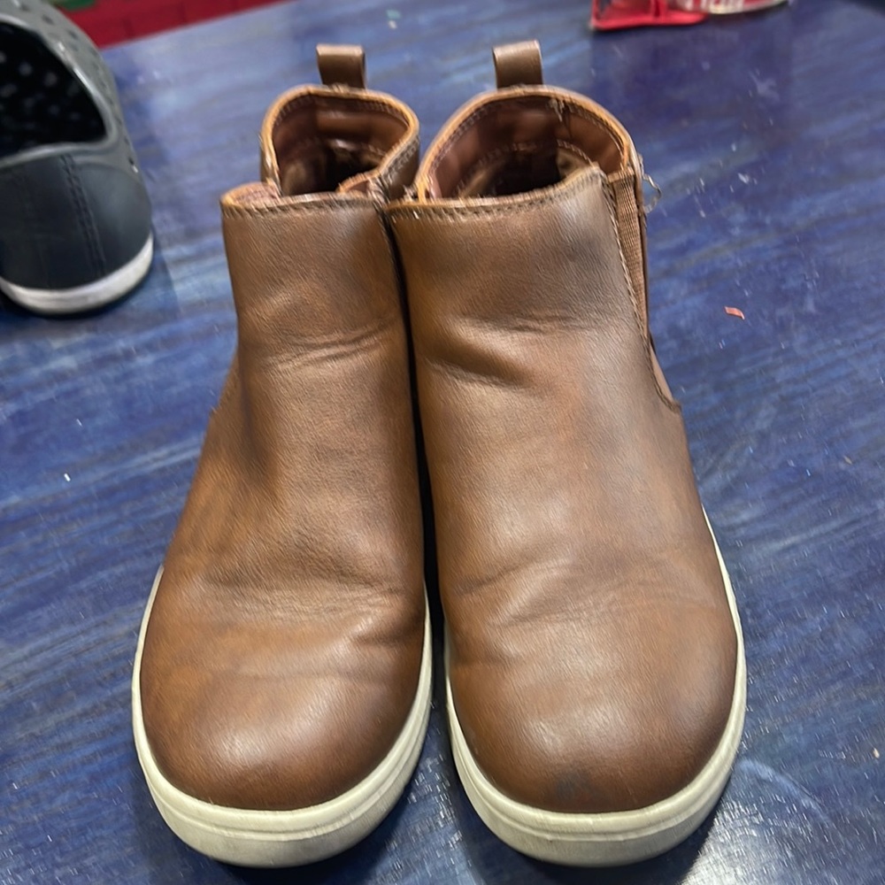Slip on Brown and white, shoes. Side zippers. Great for dressing up
